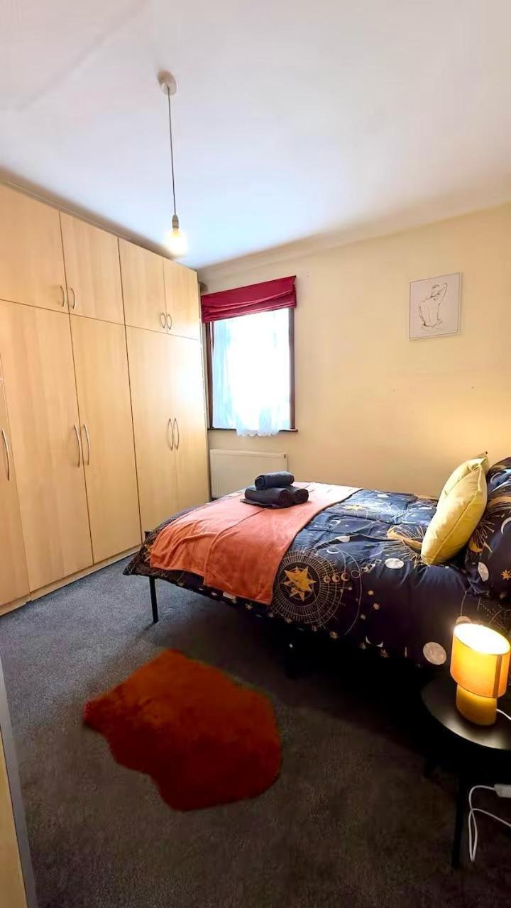 25 Minutes To Central London Rooms 35 Luaran gambar